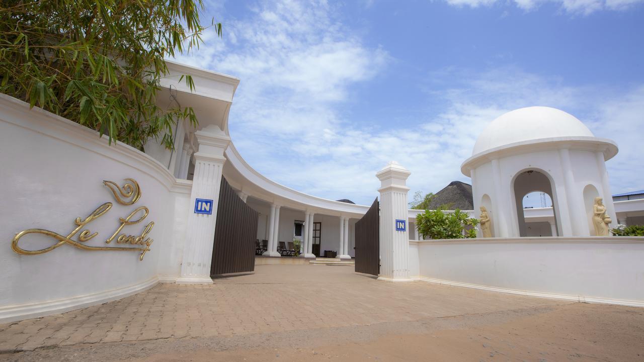 Hotel Le Pondy Puducherry Exterior foto