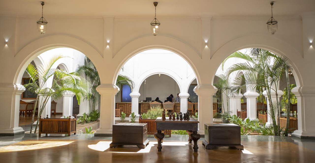 Hotel Le Pondy Puducherry Exterior foto