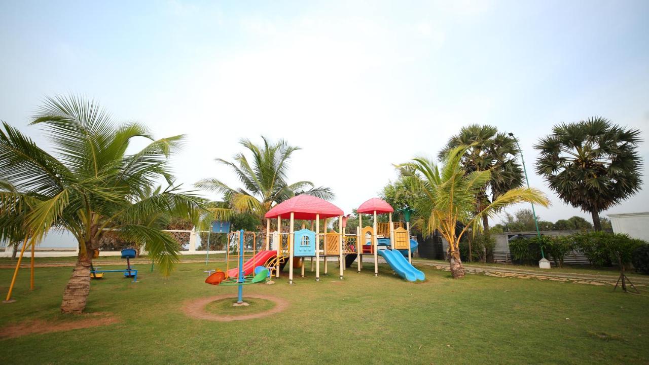 Hotel Le Pondy Puducherry Exterior foto