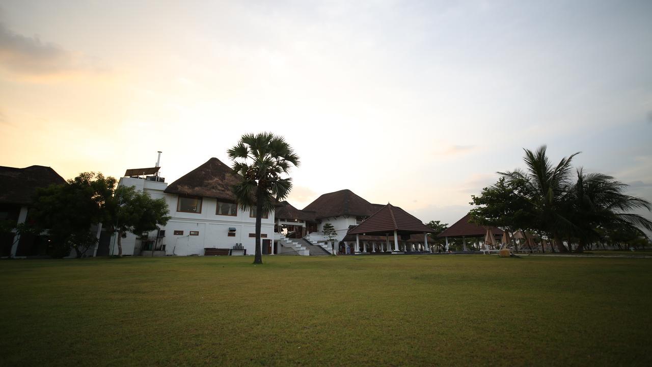 Hotel Le Pondy Puducherry Exterior foto