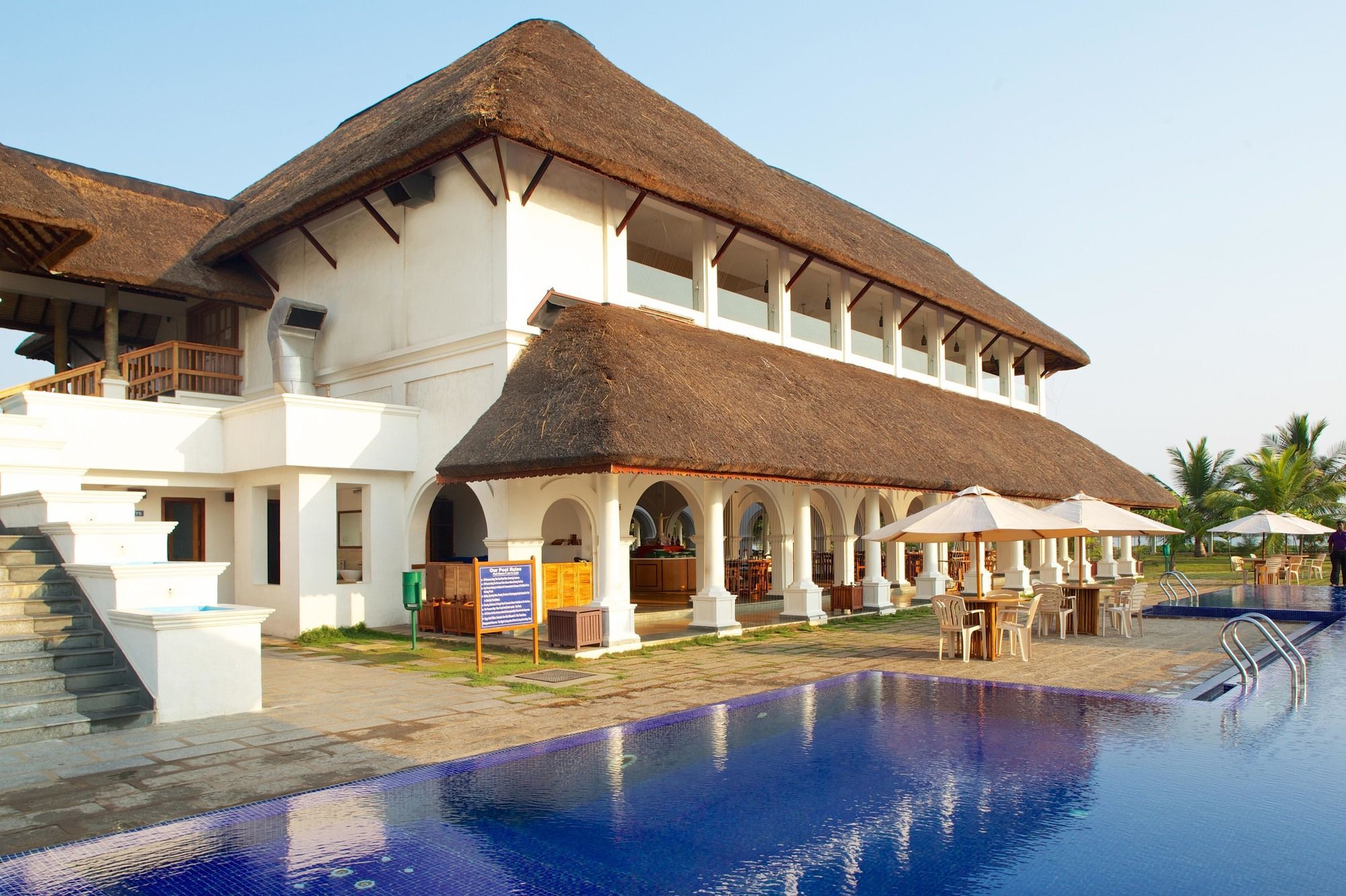 Hotel Le Pondy Puducherry Exterior foto